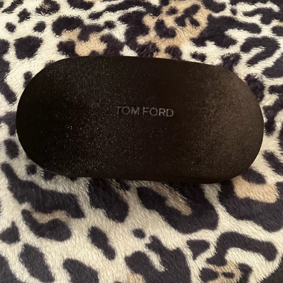 100% Authentic Tom Ford sunglasses case (glasses are not included) - Picture 2 of 5